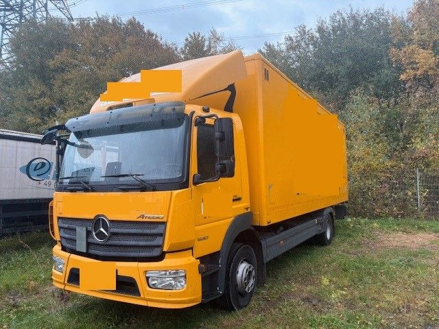 Mercedes-Benz Atego 1230 1230,1530 LBW - 厢式卡车:图1 Mercedes-Benz Atego 1230 1230,1530 LBW - 厢式卡车:图1