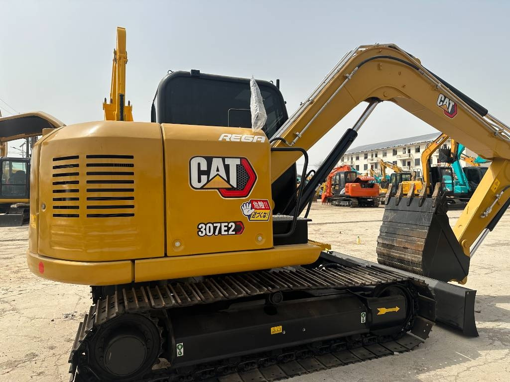 CAT 307E2 - 小型挖掘机:图1 CAT 307E2 - 小型挖掘机:图1