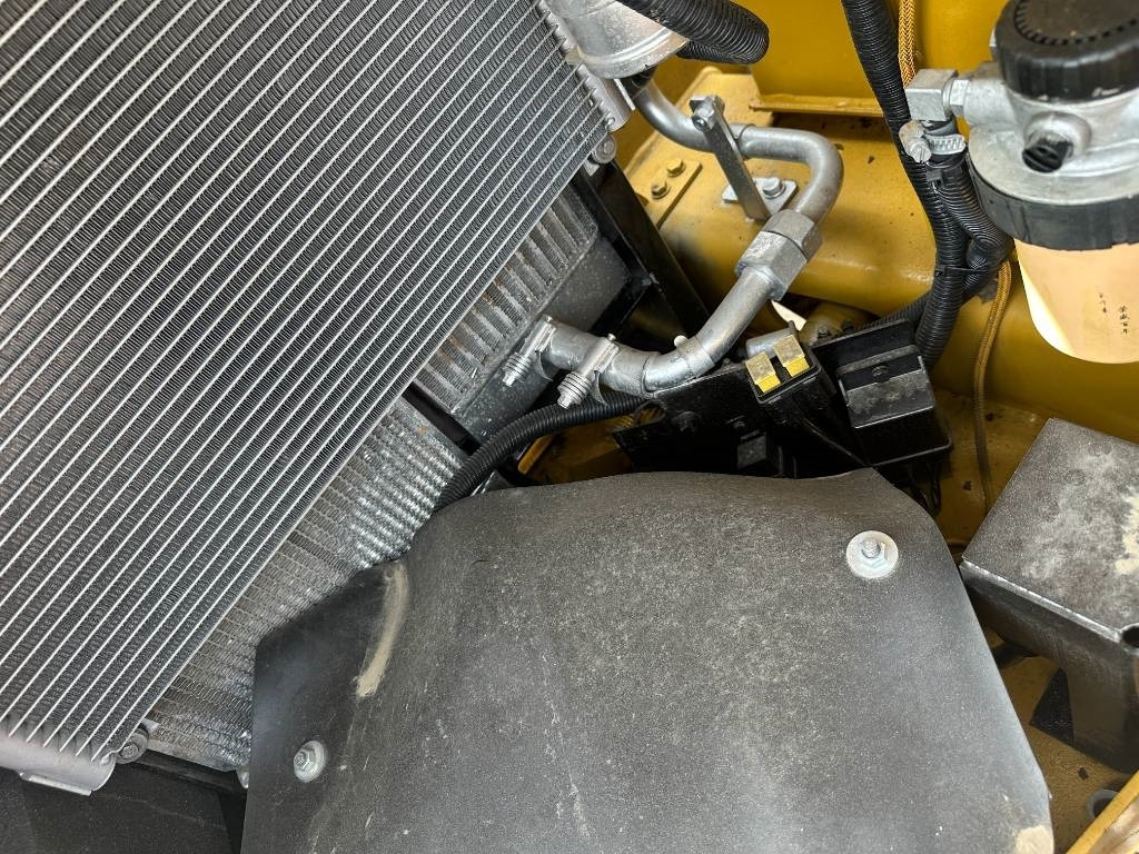 CAT 307E2 - 小型挖掘机:图4 CAT 307E2 - 小型挖掘机:图4