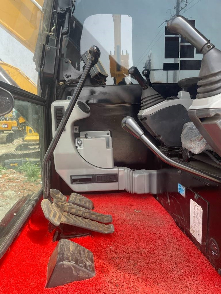 CAT 307E2 - 小型挖掘机:图3 CAT 307E2 - 小型挖掘机:图3