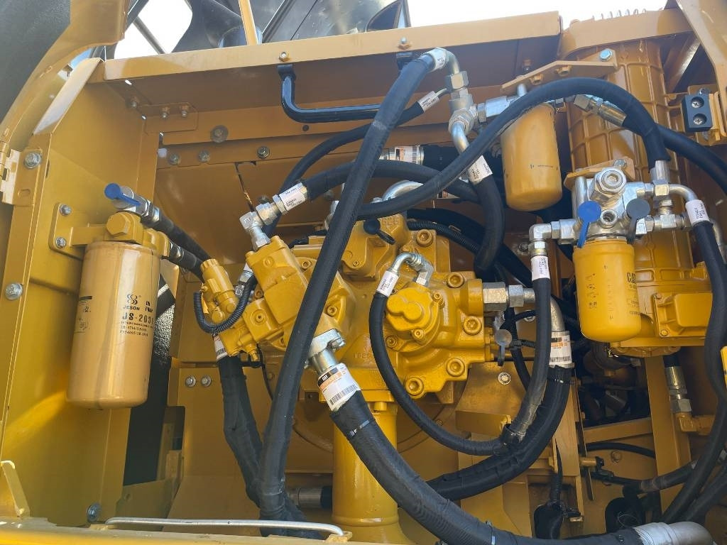 履带式挖掘机 CAT 330 D：图9