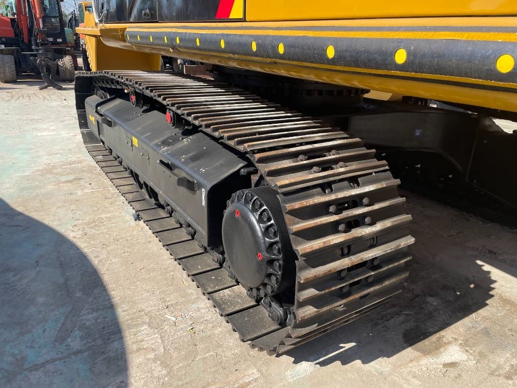 履带式挖掘机 CAT 330 D：图10