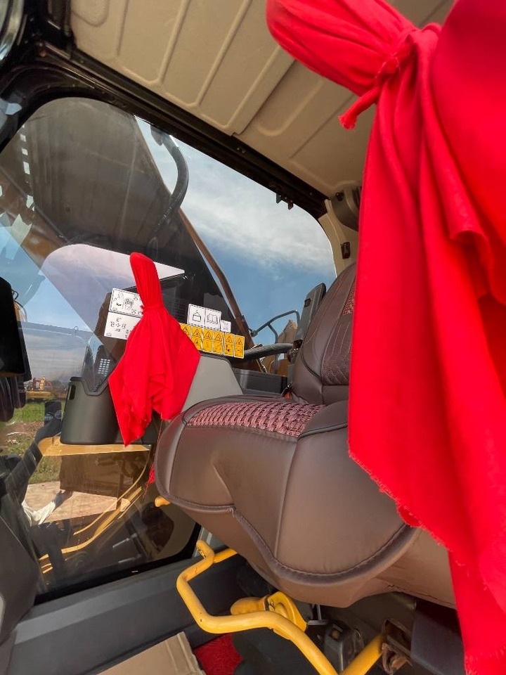 CAT 330GC - 履带式挖掘机:图2 CAT 330GC - 履带式挖掘机:图2