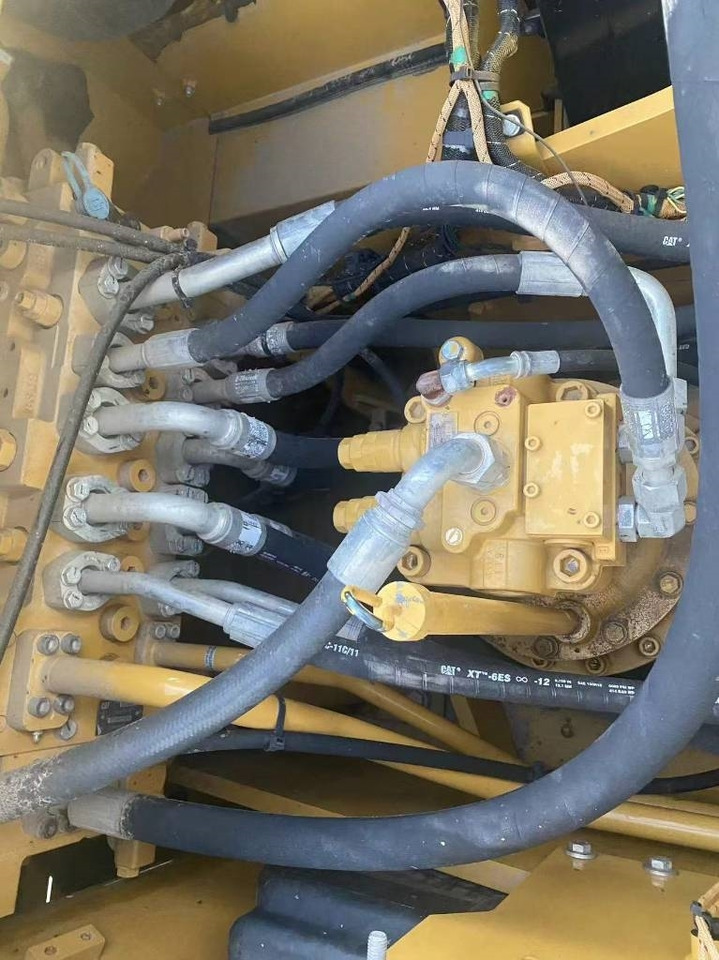 CAT CAT320GC - 履带式挖掘机:图3 CAT CAT320GC - 履带式挖掘机:图3