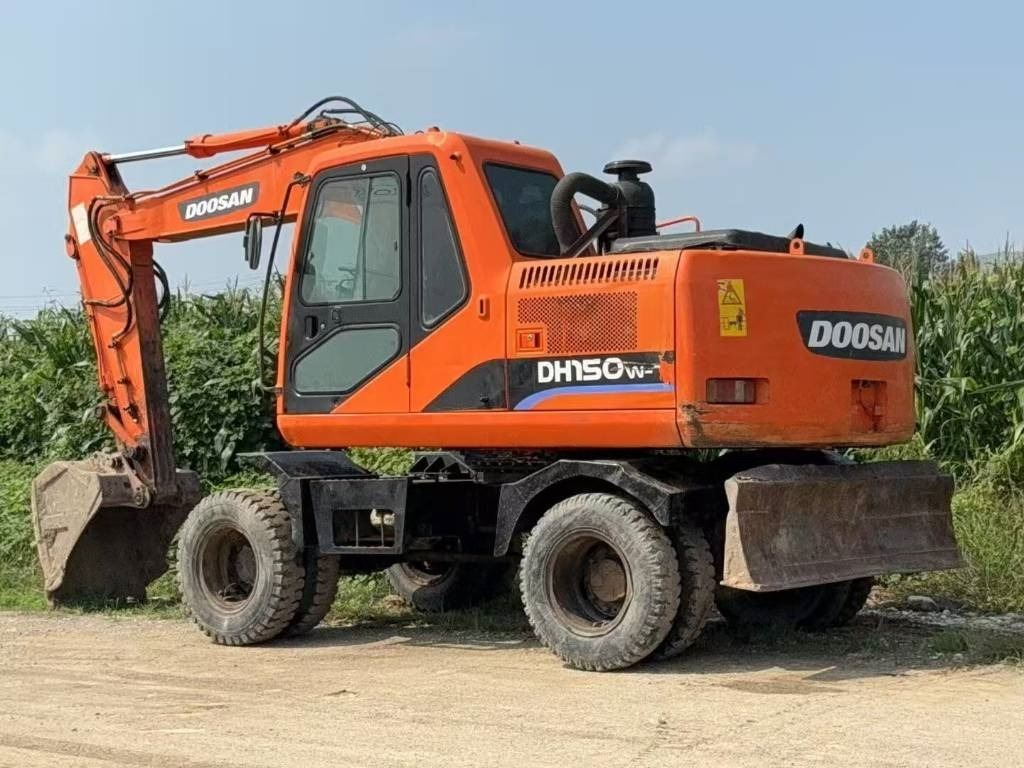 Doosan DH 150 W-7 - 履带式挖掘机:图4 Doosan DH 150 W-7 - 履带式挖掘机:图4