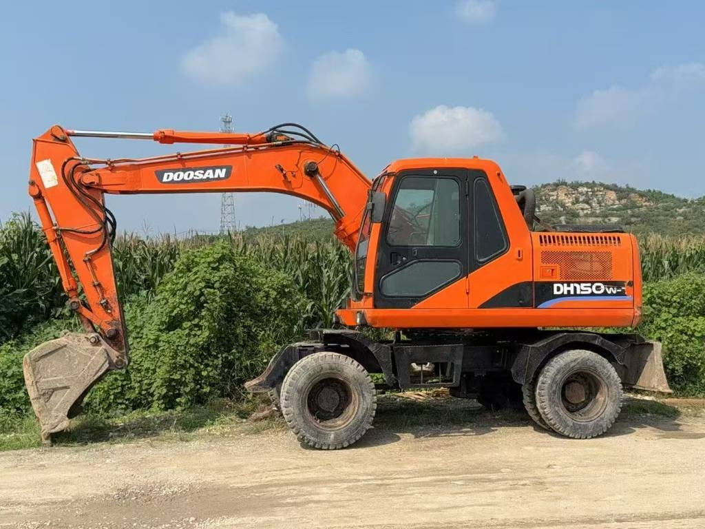 Doosan DH 150 W-7 - 履带式挖掘机:图1 Doosan DH 150 W-7 - 履带式挖掘机:图1