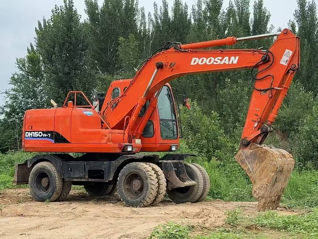 Doosan DH 150 W-7 - 轮式挖掘机:图1 Doosan DH 150 W-7 - 轮式挖掘机:图1