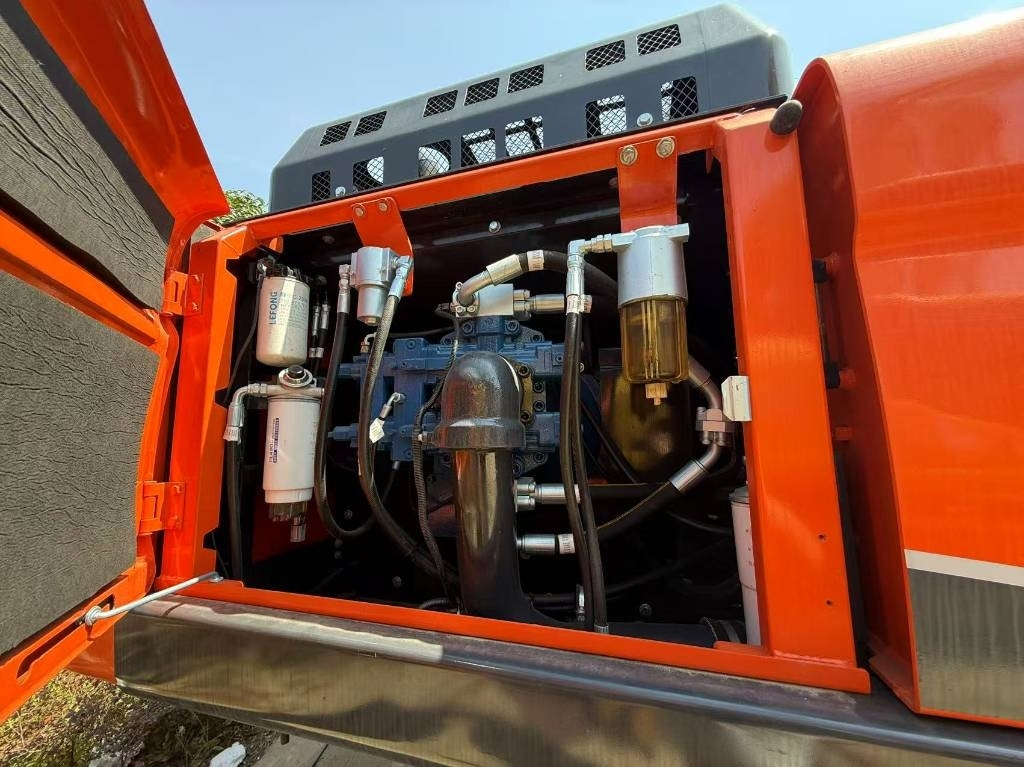Doosan DX 340 - 履带式挖掘机:图4 Doosan DX 340 - 履带式挖掘机:图4