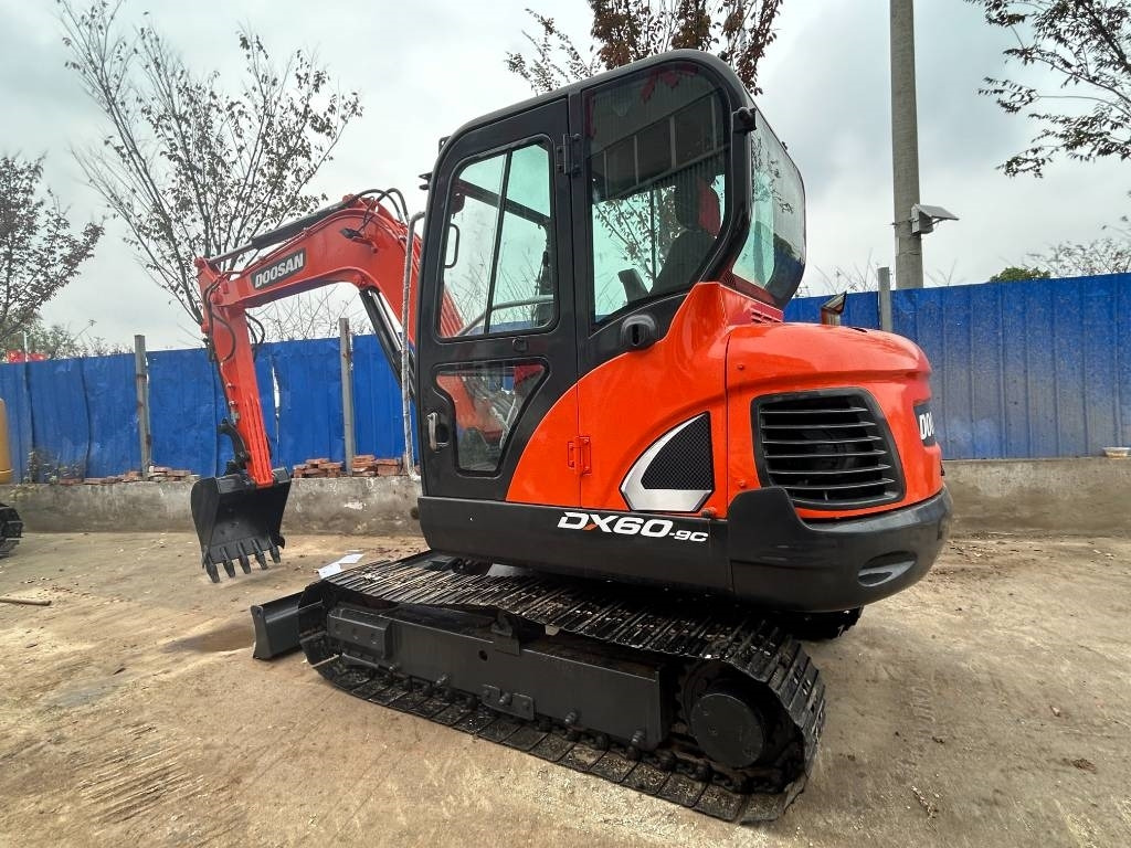 Doosan DX 60 - 小型挖掘机:图4 Doosan DX 60 - 小型挖掘机:图4