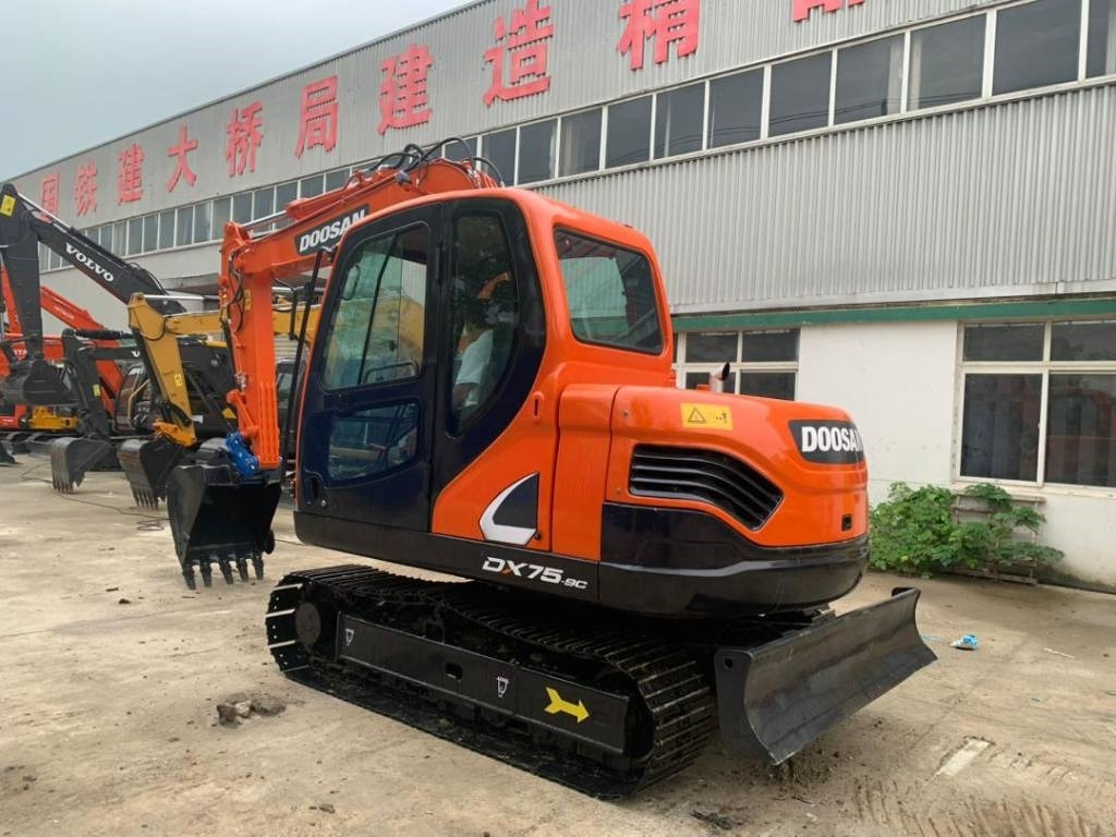 Doosan DX 75-9 C  - 小型挖掘机:图3 Doosan DX 75-9 C  - 小型挖掘机:图3