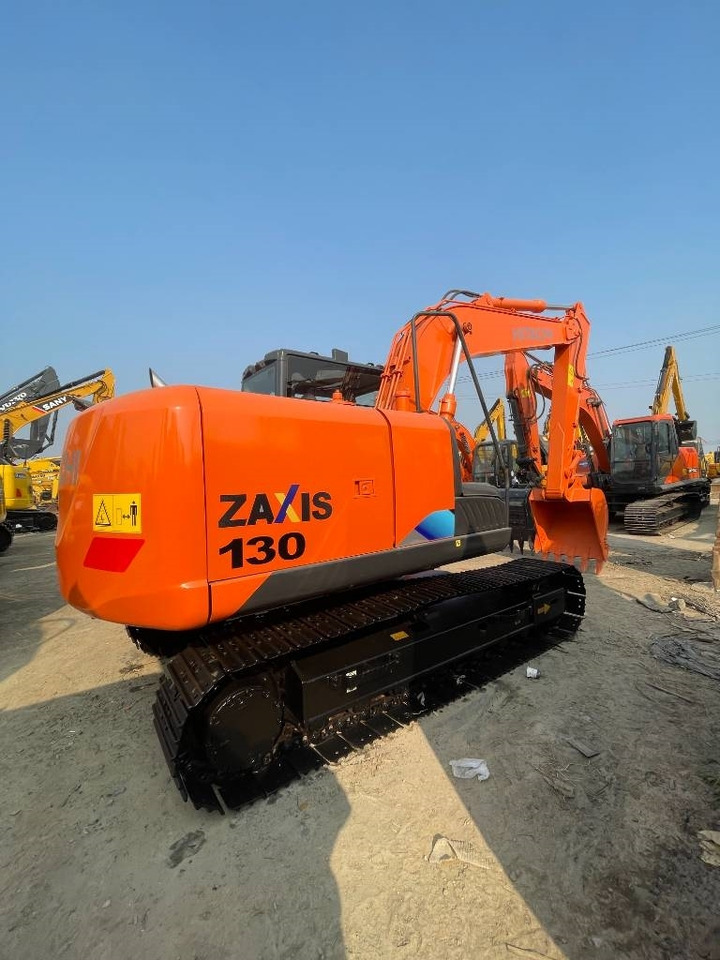 Hitachi ZX 130 - 履带式挖掘机:图1 Hitachi ZX 130 - 履带式挖掘机:图1