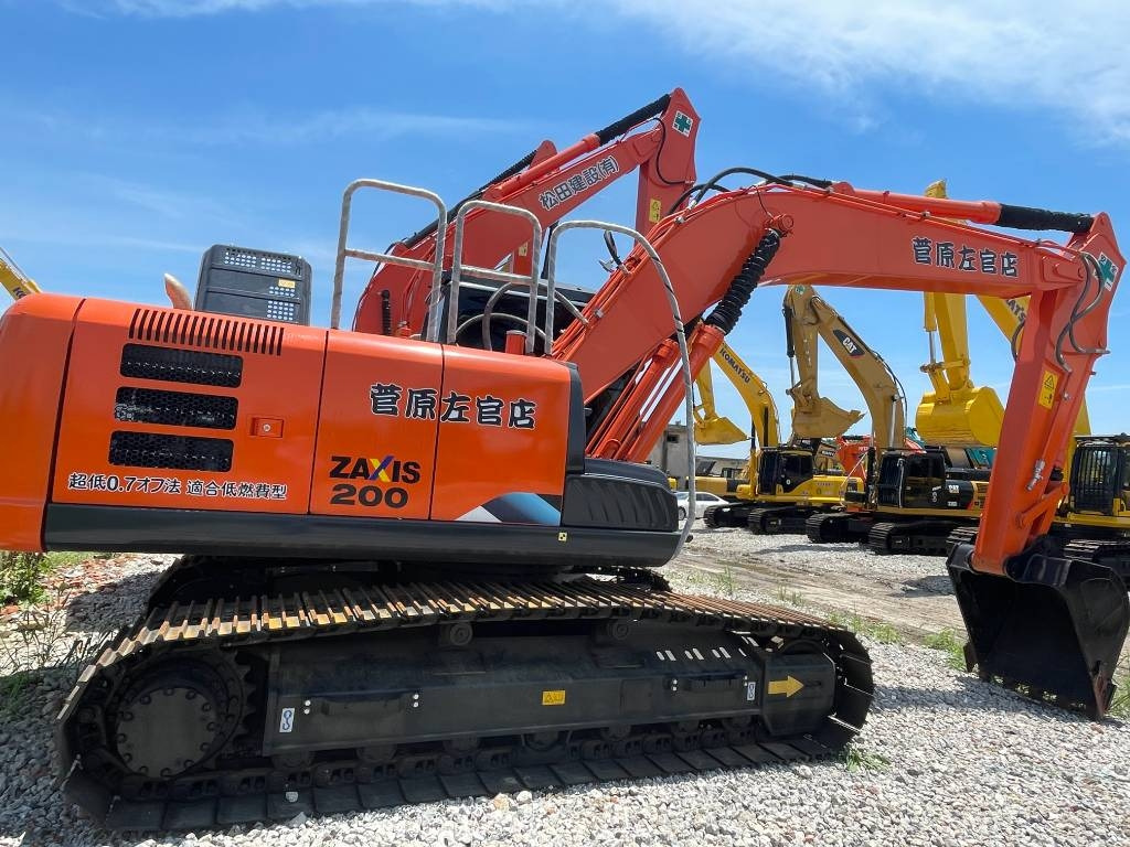 Hitachi ZX 200 - 履带式挖掘机:图1 Hitachi ZX 200 - 履带式挖掘机:图1