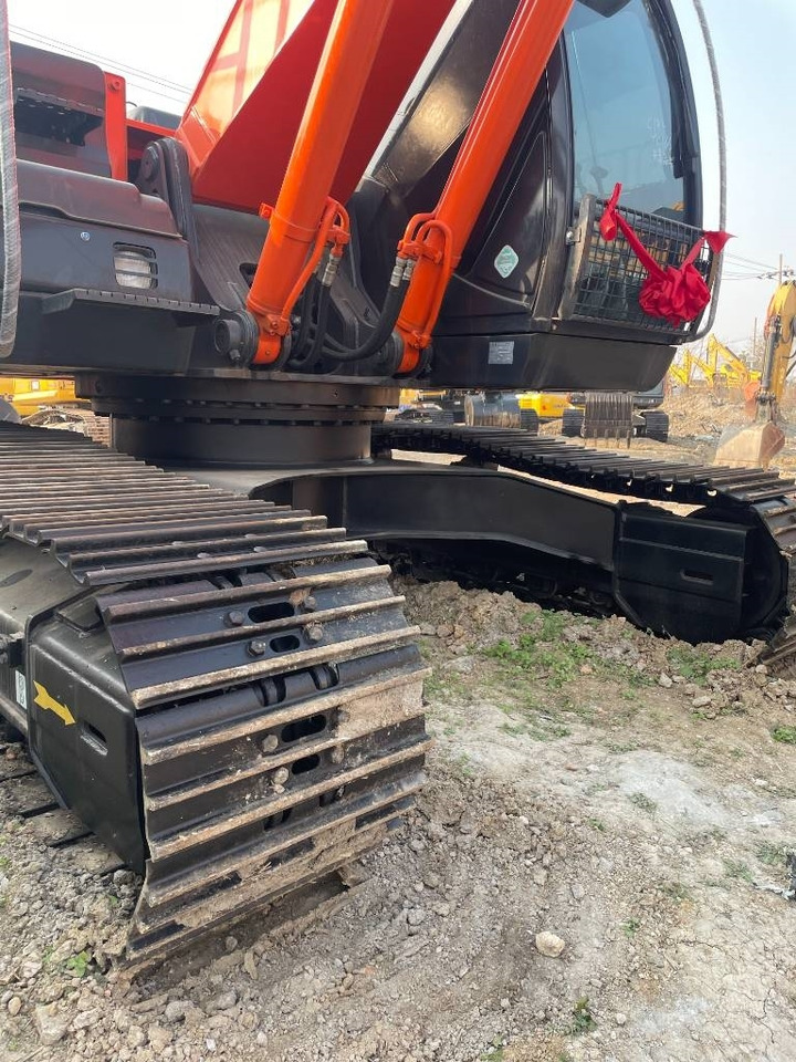 Hitachi ZX 210 - 履带式挖掘机:图5 Hitachi ZX 210 - 履带式挖掘机:图5