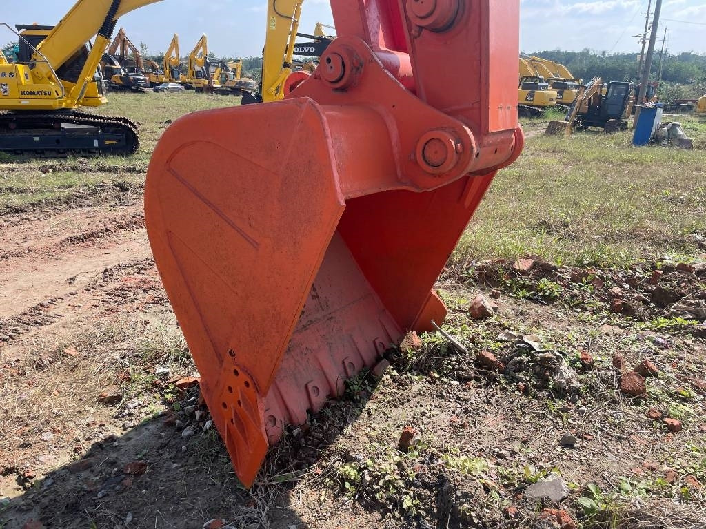 Hitachi ZX 240  - 履带式挖掘机:图5 Hitachi ZX 240  - 履带式挖掘机:图5