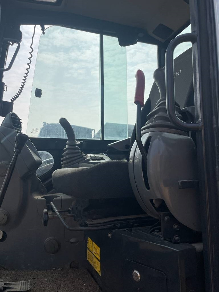 Hitachi ZX 55 - 小型挖掘机:图2 Hitachi ZX 55 - 小型挖掘机:图2