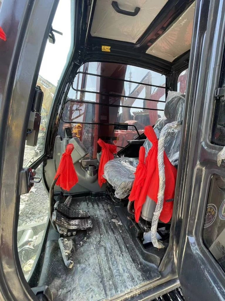 Hitachi ZX 60 - 小型挖掘机:图5 Hitachi ZX 60 - 小型挖掘机:图5