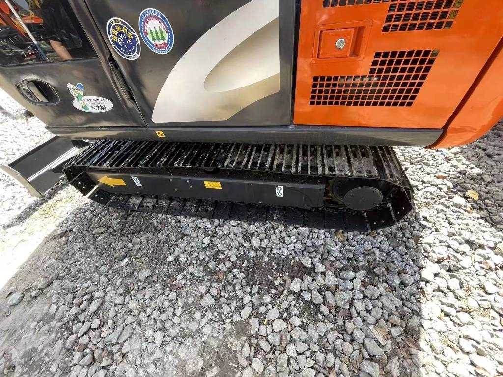 Hitachi ZX 60 - 小型挖掘机:图3 Hitachi ZX 60 - 小型挖掘机:图3