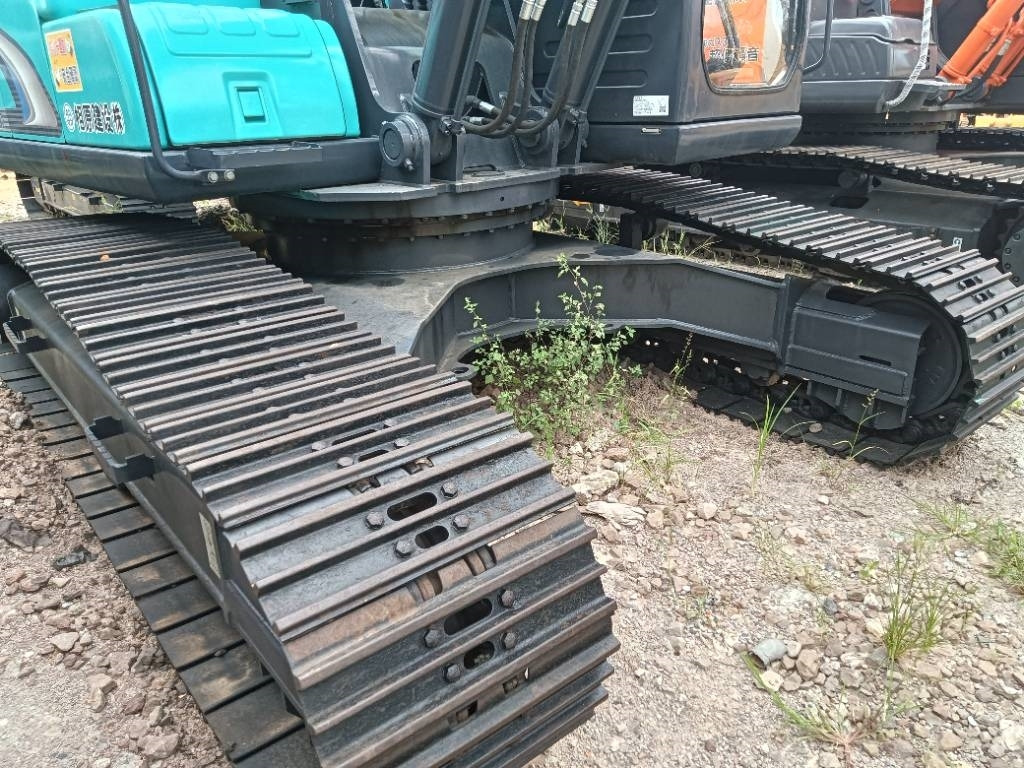 Kobelco SK 210 - 履带式挖掘机:图3 Kobelco SK 210 - 履带式挖掘机:图3