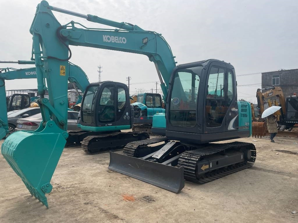 Kobelco SK 75 - 小型挖掘机:图4 Kobelco SK 75 - 小型挖掘机:图4