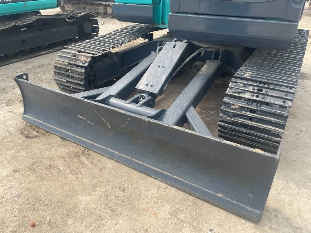 Kobelco SK 75 - 小型挖掘机:图5 Kobelco SK 75 - 小型挖掘机:图5