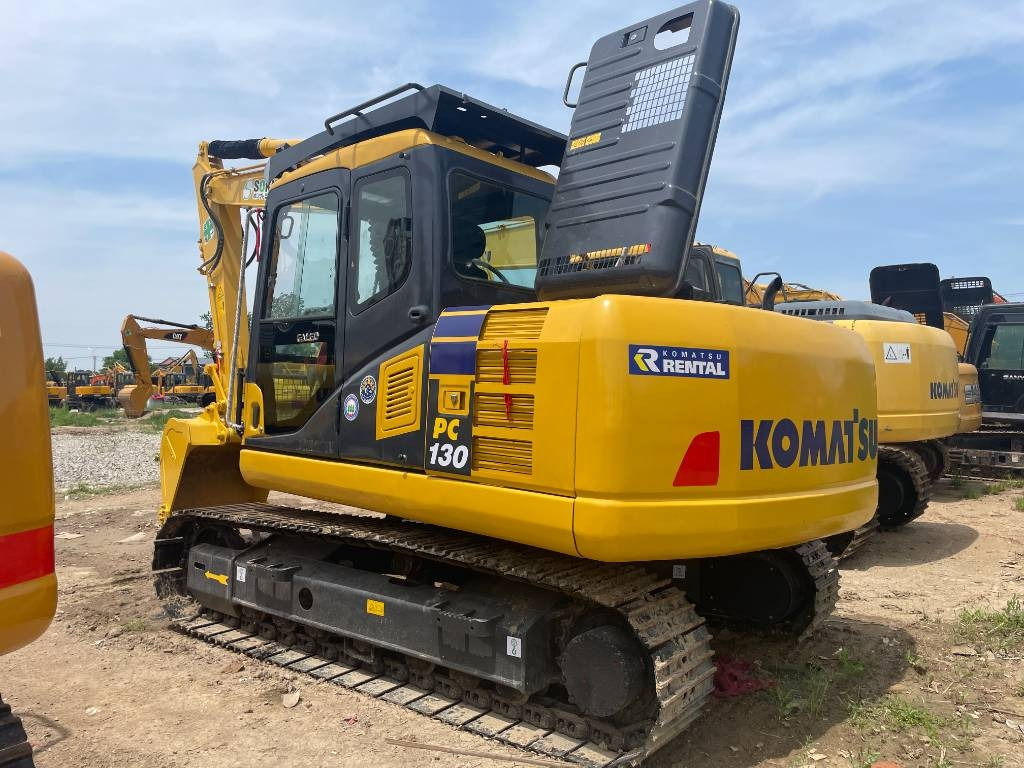 Komatsu PC 130 - 履带式挖掘机:图1 Komatsu PC 130 - 履带式挖掘机:图1