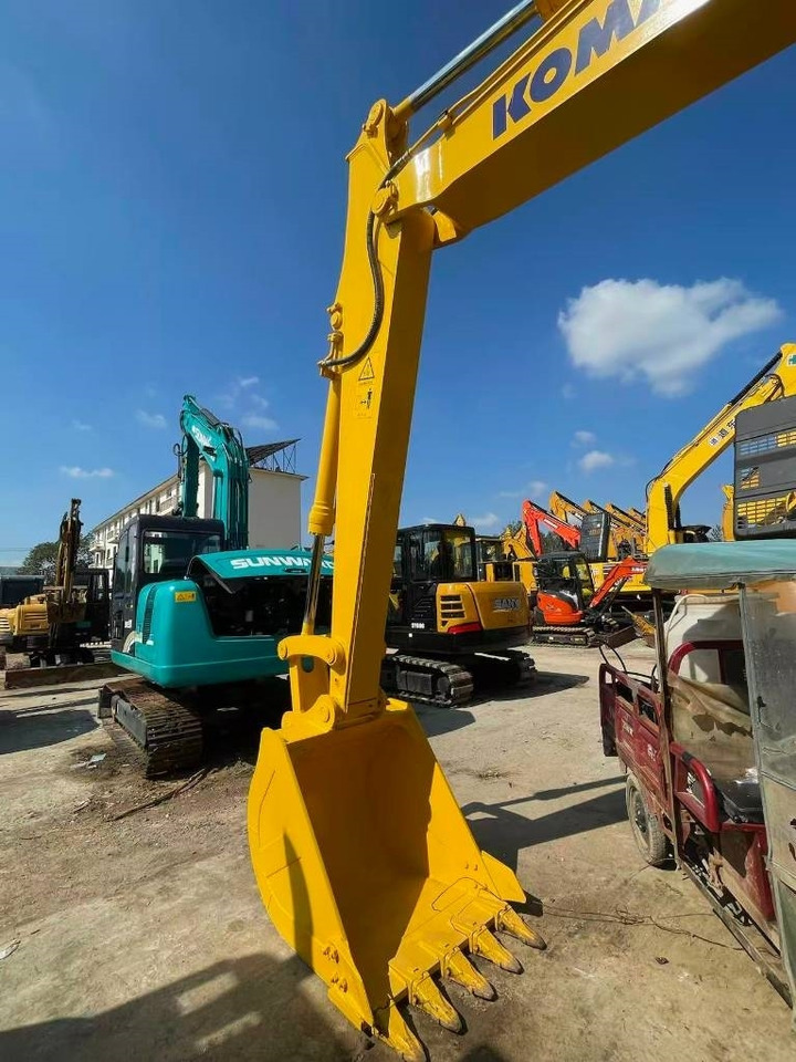 Komatsu PC 130  - 履带式挖掘机:图3 Komatsu PC 130  - 履带式挖掘机:图3