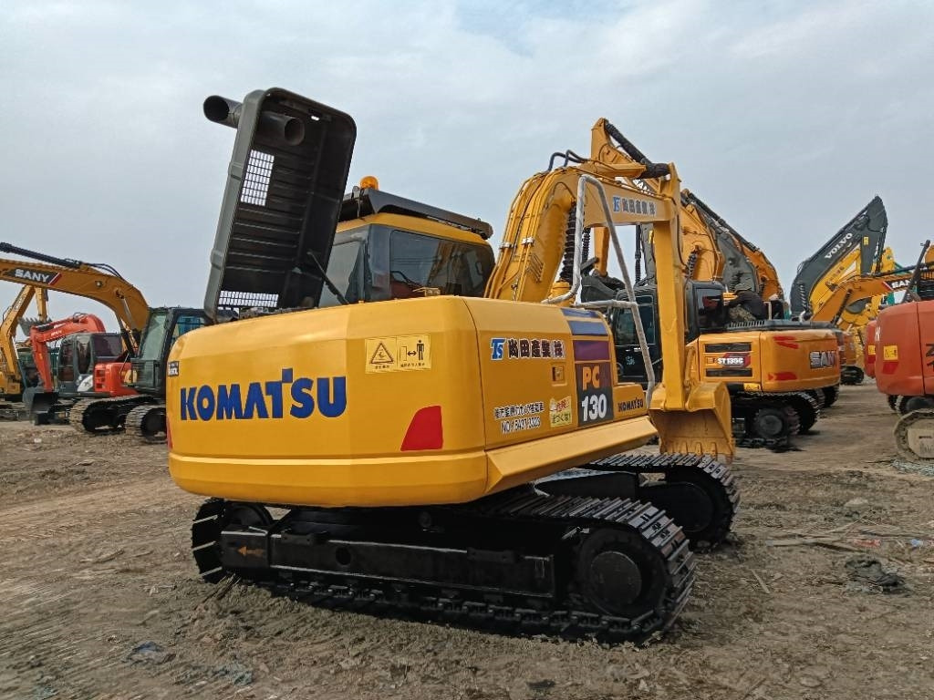 Komatsu PC 130  - 履带式挖掘机:图2 Komatsu PC 130  - 履带式挖掘机:图2