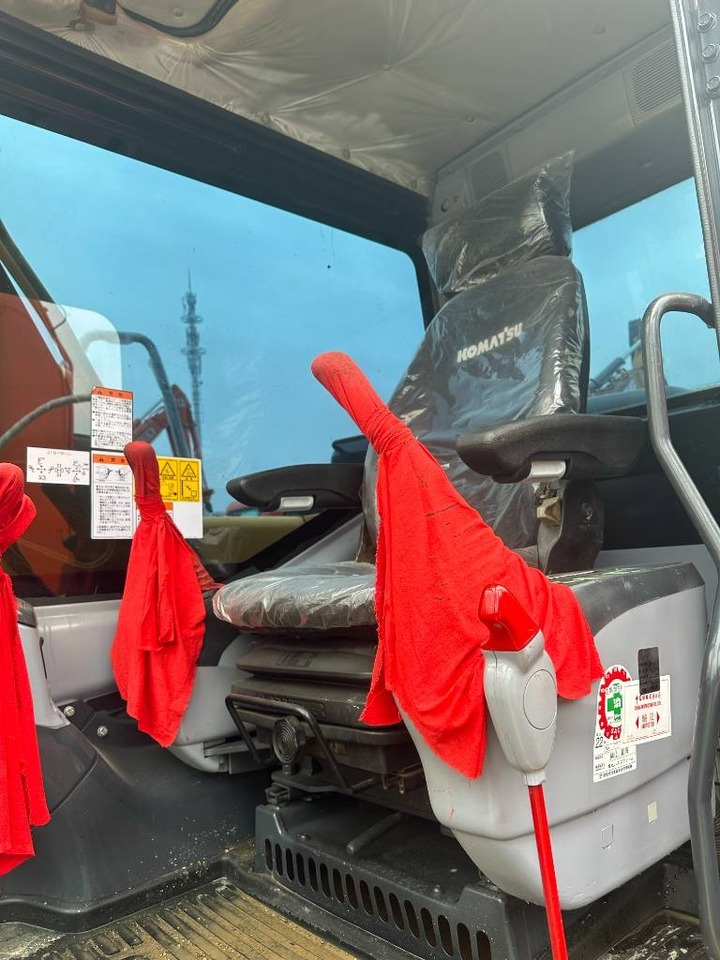 Komatsu PC 130  - 履带式挖掘机:图3 Komatsu PC 130  - 履带式挖掘机:图3