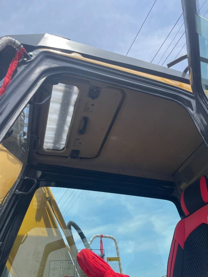 Komatsu PC 130 - 履带式挖掘机:图5 Komatsu PC 130 - 履带式挖掘机:图5