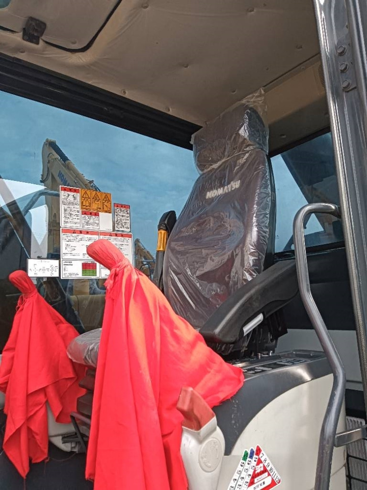 Komatsu PC 130  - 履带式挖掘机:图4 Komatsu PC 130  - 履带式挖掘机:图4