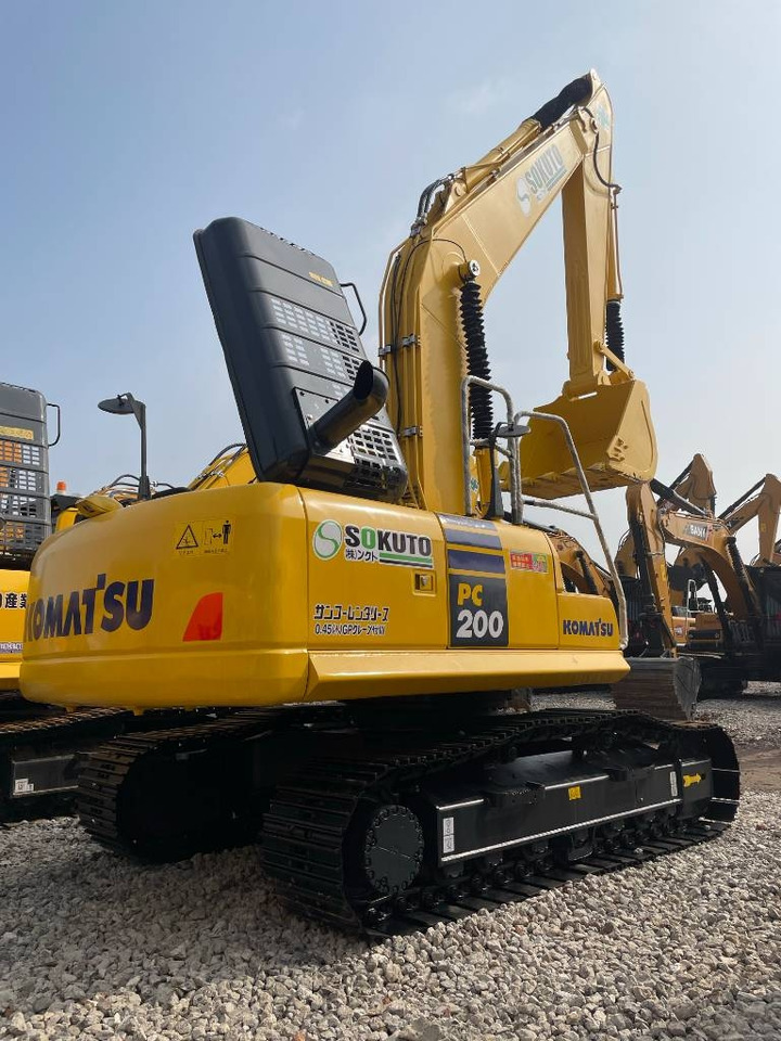 Komatsu PC 200  - 履带式挖掘机:图1 Komatsu PC 200  - 履带式挖掘机:图1