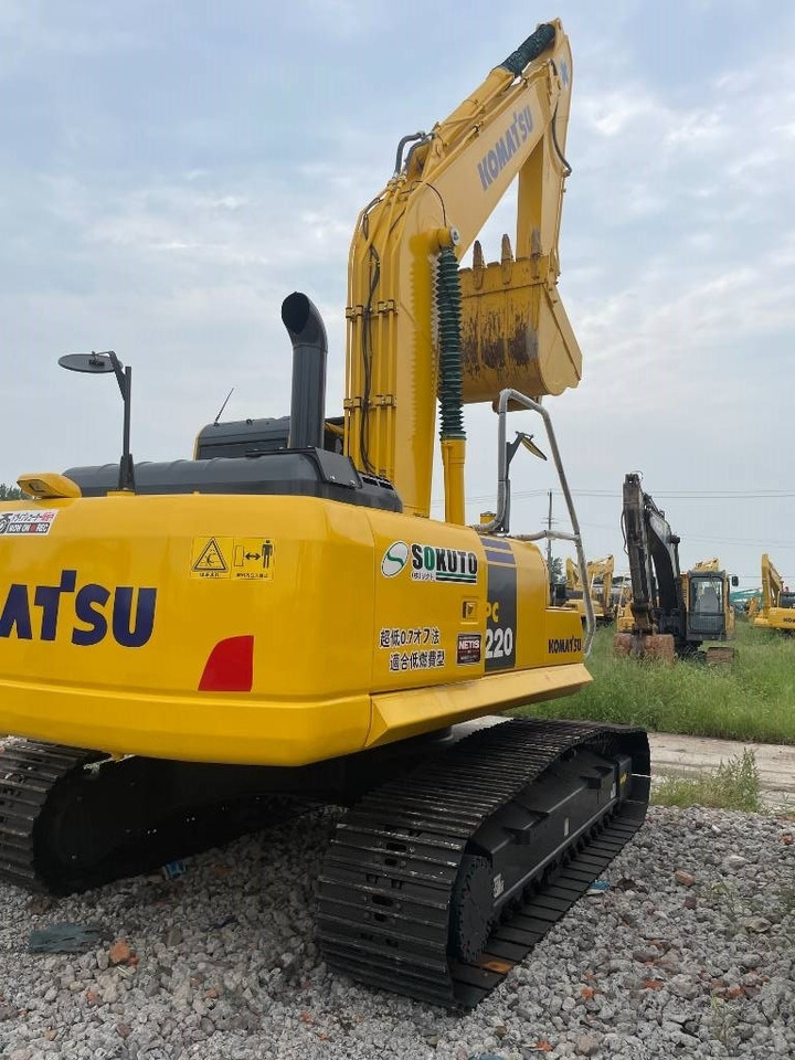 Komatsu PC 220  - 履带式挖掘机:图2 Komatsu PC 220  - 履带式挖掘机:图2