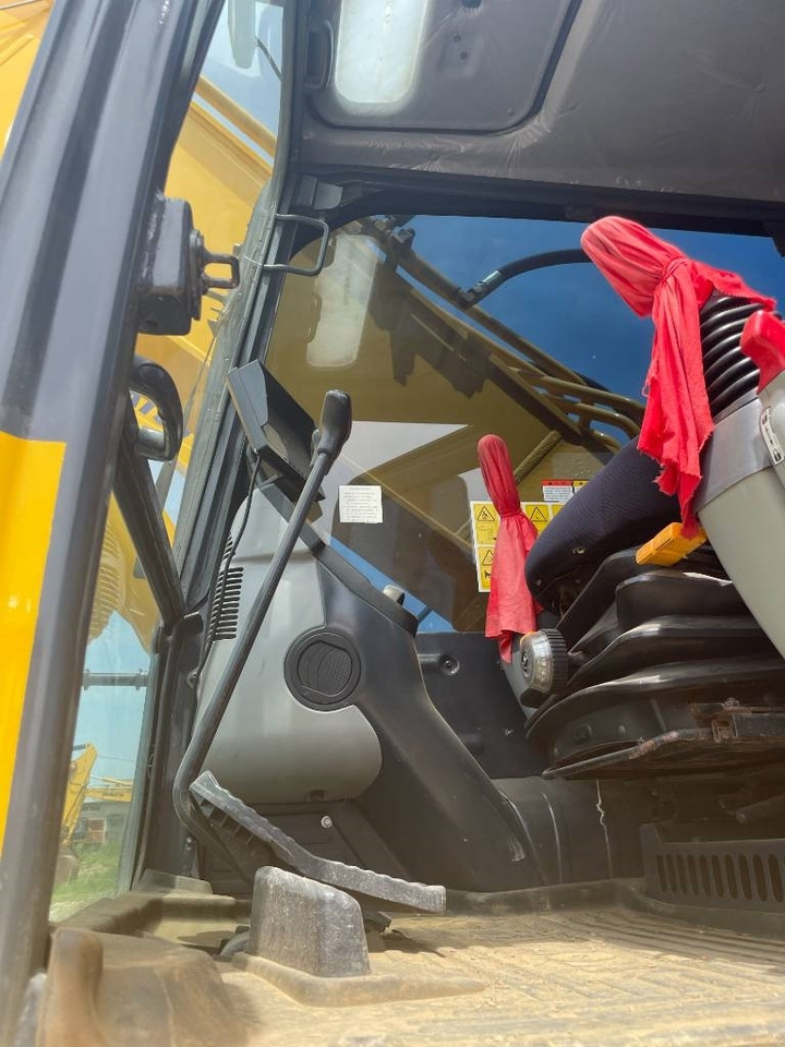 Komatsu PC 350 - 履带式挖掘机:图3 Komatsu PC 350 - 履带式挖掘机:图3