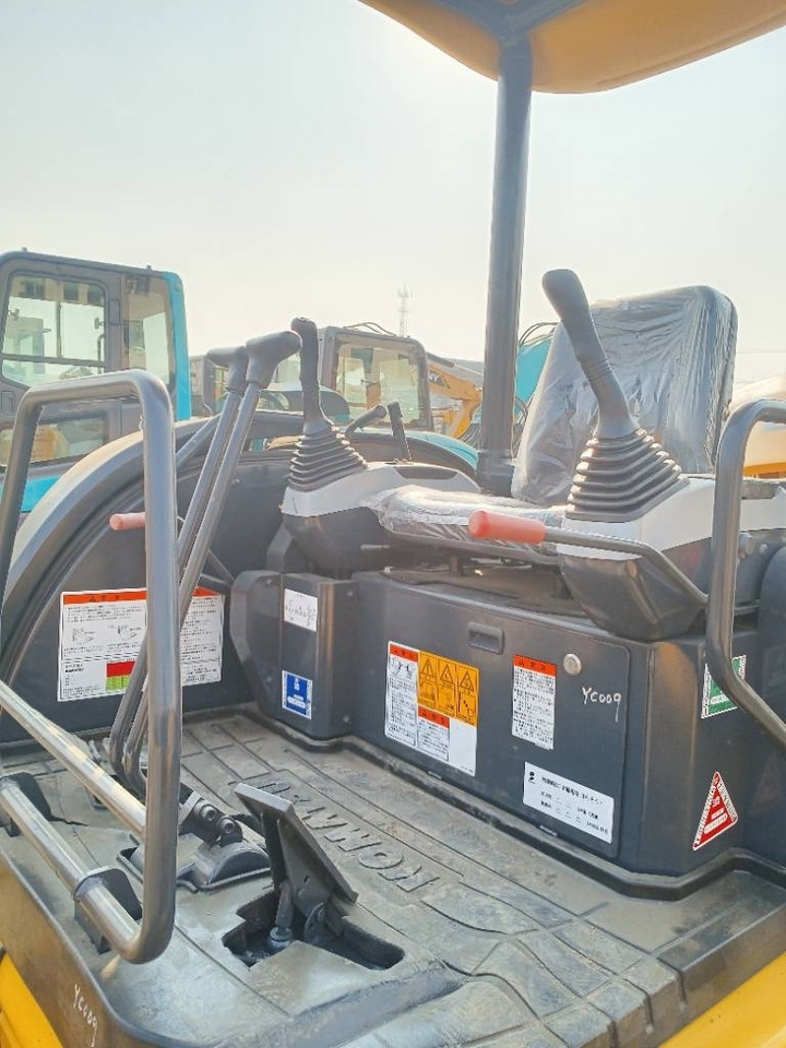 Komatsu PC 35  - 小型挖掘机:图4 Komatsu PC 35  - 小型挖掘机:图4