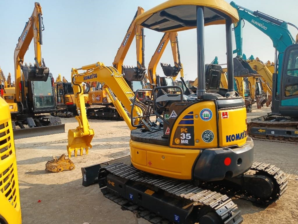 Komatsu PC 35  - 小型挖掘机:图3 Komatsu PC 35  - 小型挖掘机:图3