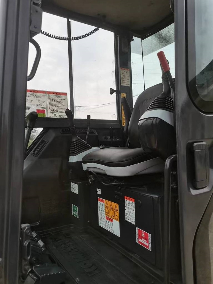 Komatsu PC 35  - 小型挖掘机:图3 Komatsu PC 35  - 小型挖掘机:图3