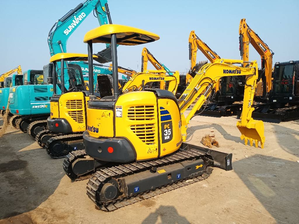 Komatsu PC 35  - 小型挖掘机:图1 Komatsu PC 35  - 小型挖掘机:图1