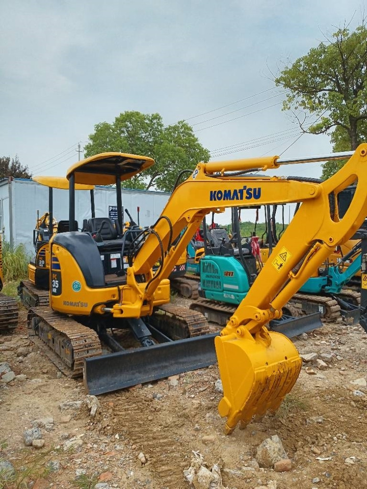 Komatsu PC 35  - 履带式挖掘机:图2 Komatsu PC 35  - 履带式挖掘机:图2