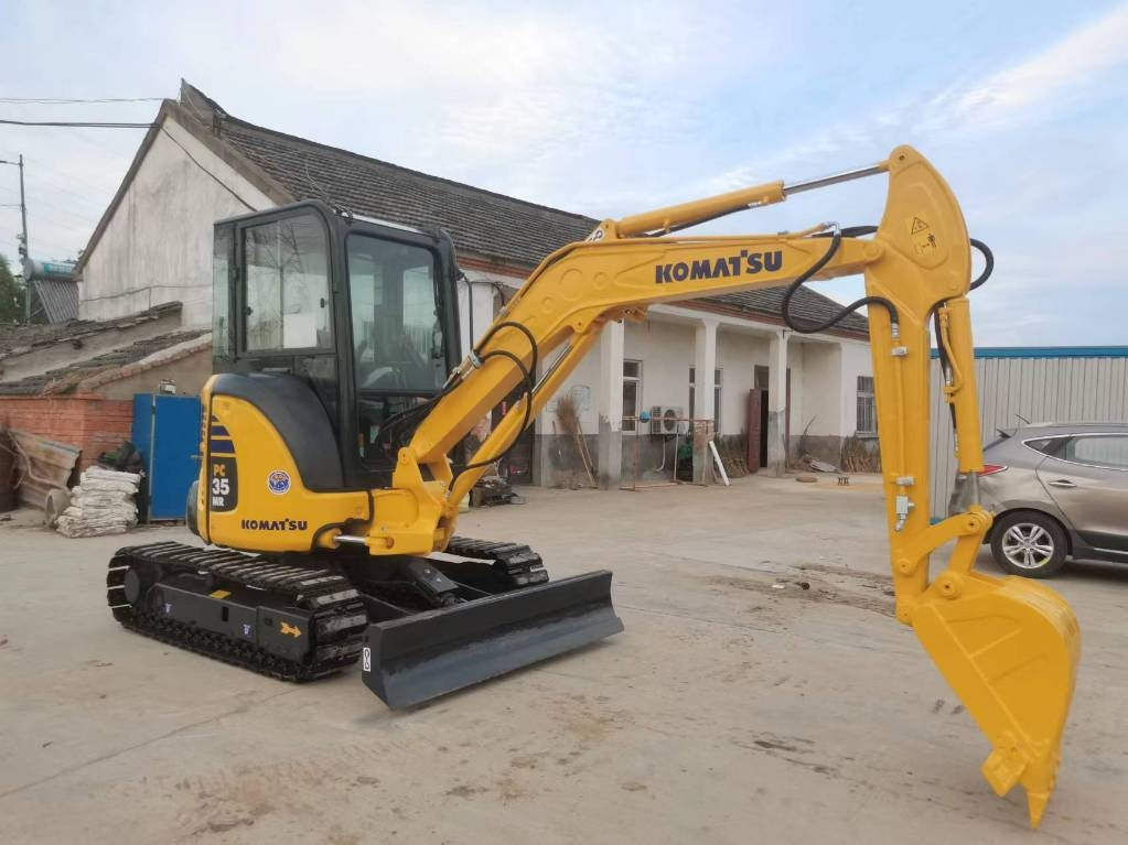 Komatsu PC 35  - 小型挖掘机:图1 Komatsu PC 35  - 小型挖掘机:图1