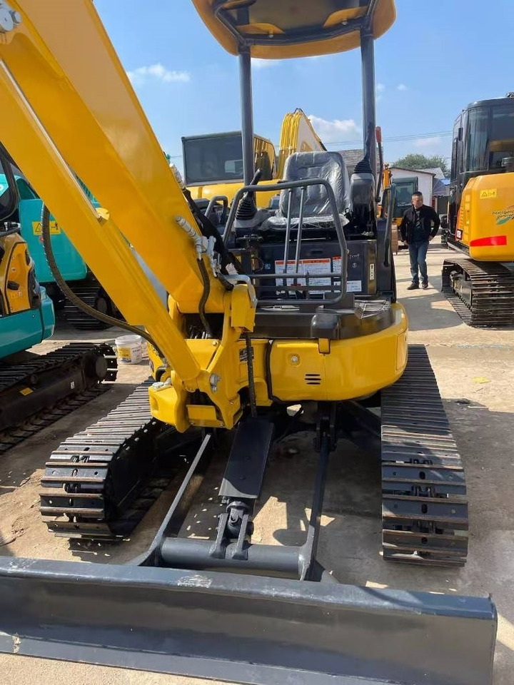 Komatsu PC 35 - 小型挖掘机:图4 Komatsu PC 35 - 小型挖掘机:图4