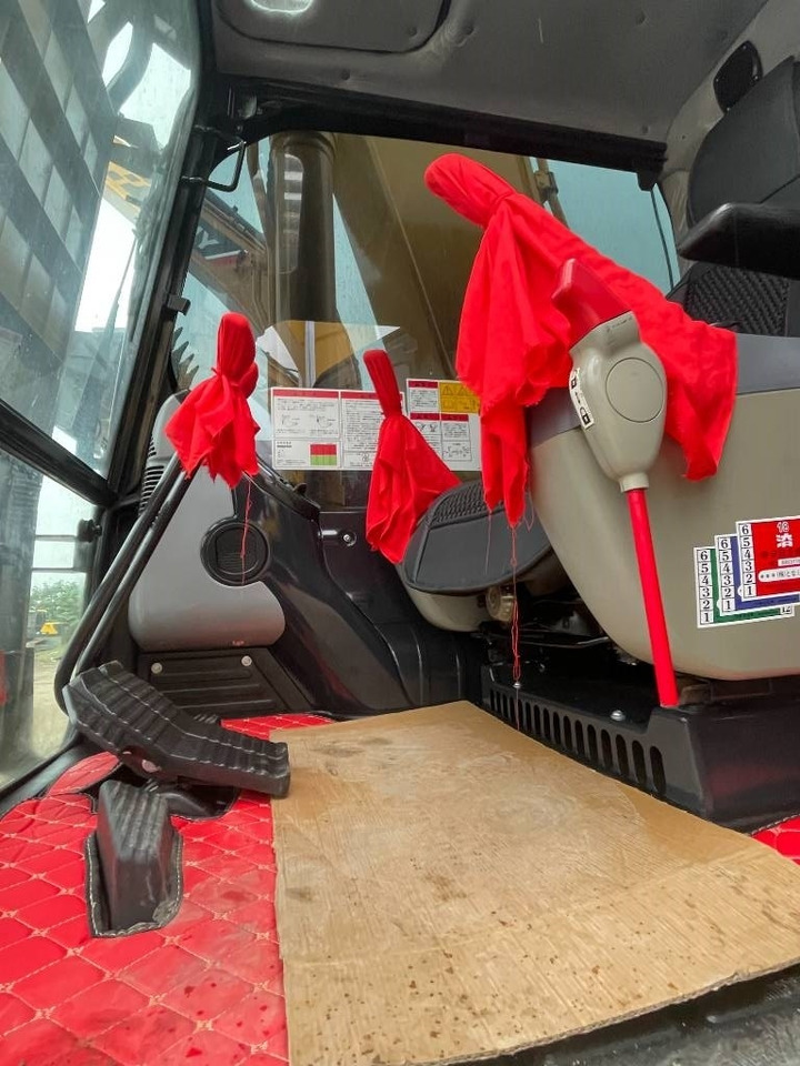 Komatsu PC 360 - 履带式挖掘机:图3 Komatsu PC 360 - 履带式挖掘机:图3