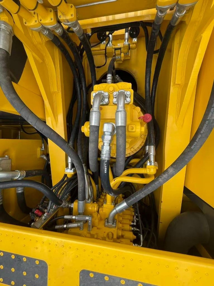 Komatsu PC 400 - 履带式挖掘机:图5 Komatsu PC 400 - 履带式挖掘机:图5