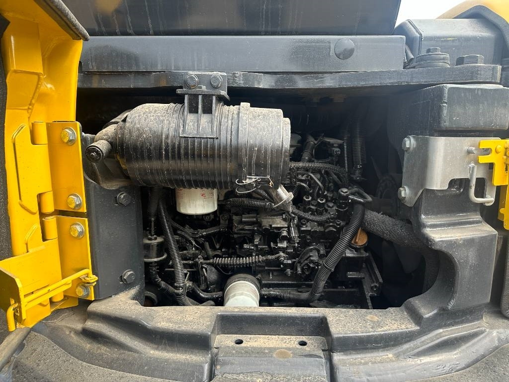 Komatsu PC 40 - 履带式挖掘机:图4 Komatsu PC 40 - 履带式挖掘机:图4