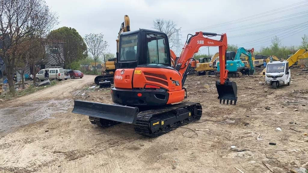 Kubota KX 155 - 小型挖掘机:图4 Kubota KX 155 - 小型挖掘机:图4