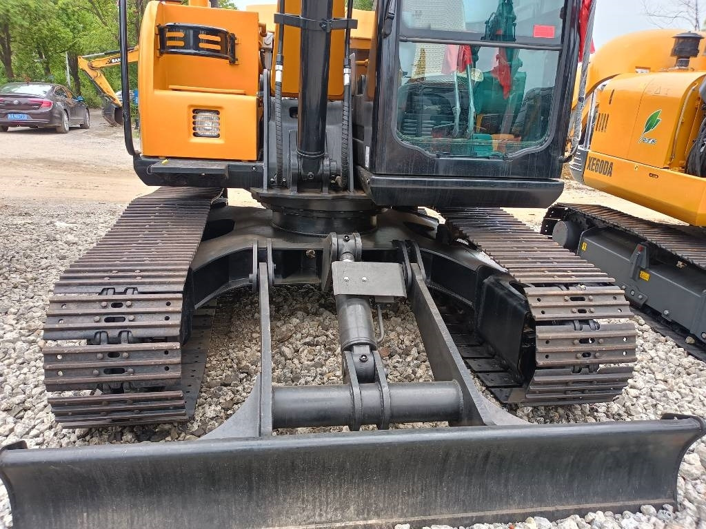 Sany 95C - 履带式挖掘机:图3 Sany 95C - 履带式挖掘机:图3