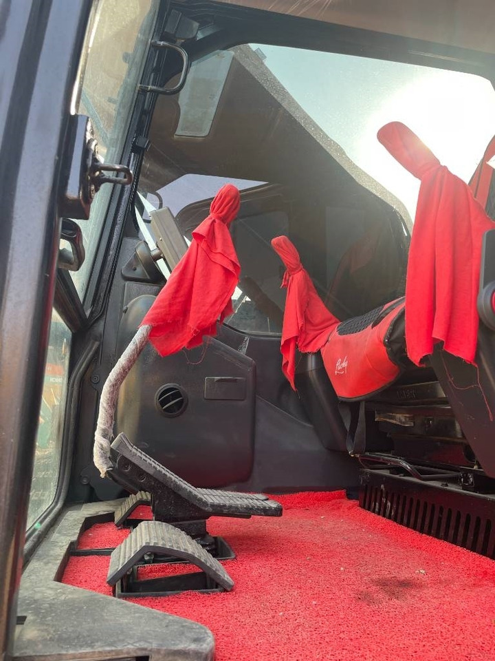 Sany SY 235 - 履带式挖掘机:图5 Sany SY 235 - 履带式挖掘机:图5