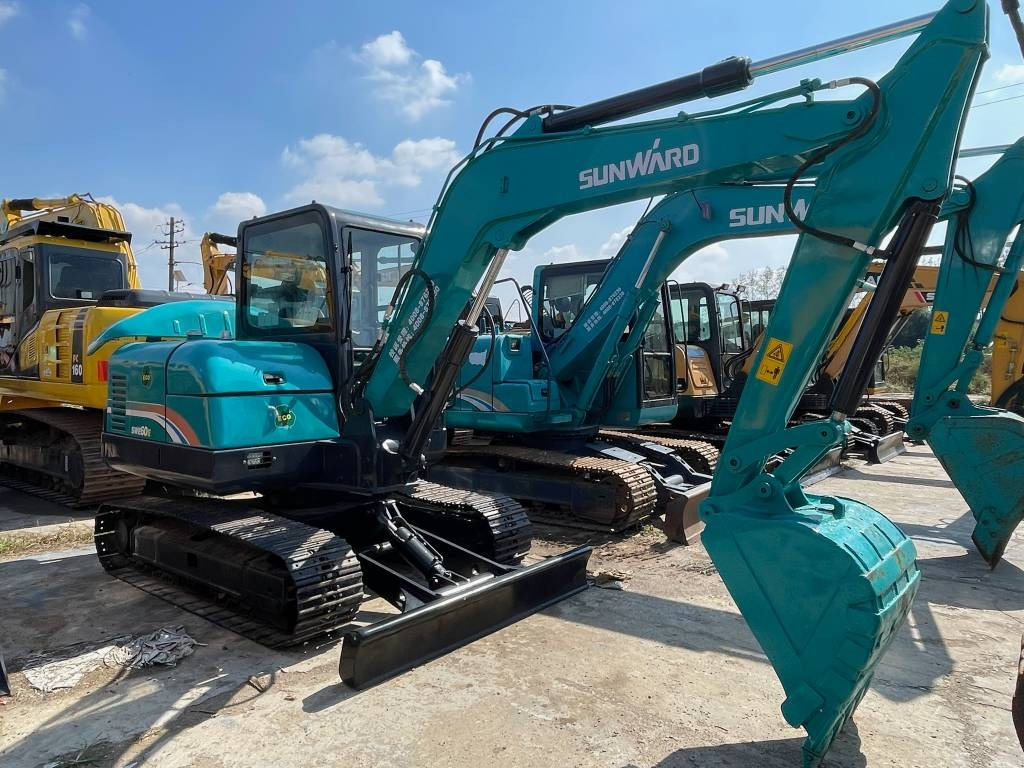Sunward SWE 60  - 小型挖掘机:图1 Sunward SWE 60  - 小型挖掘机:图1