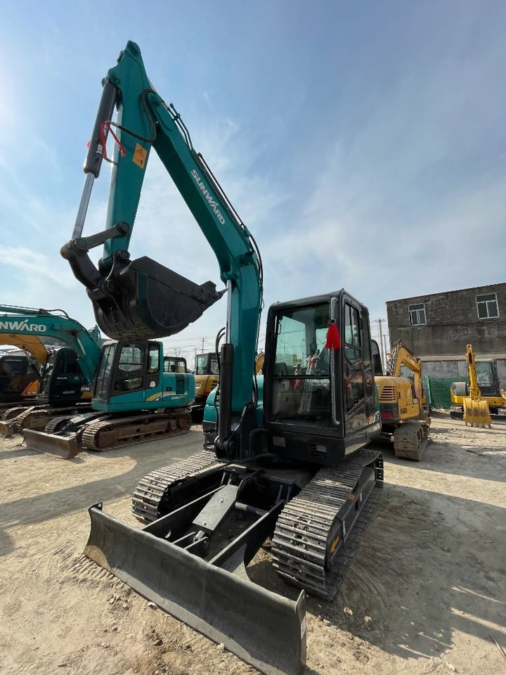 Sunward SWE 70 - 小型挖掘机:图3 Sunward SWE 70 - 小型挖掘机:图3