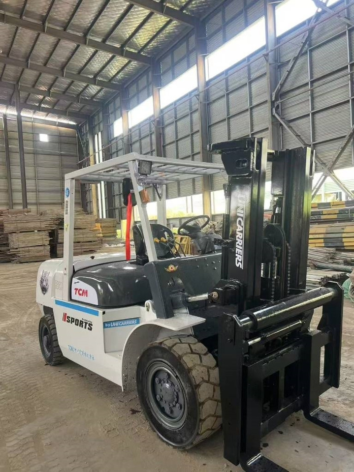 TCM FD 50 - 柴油叉车:图2 TCM FD 50 - 柴油叉车:图2