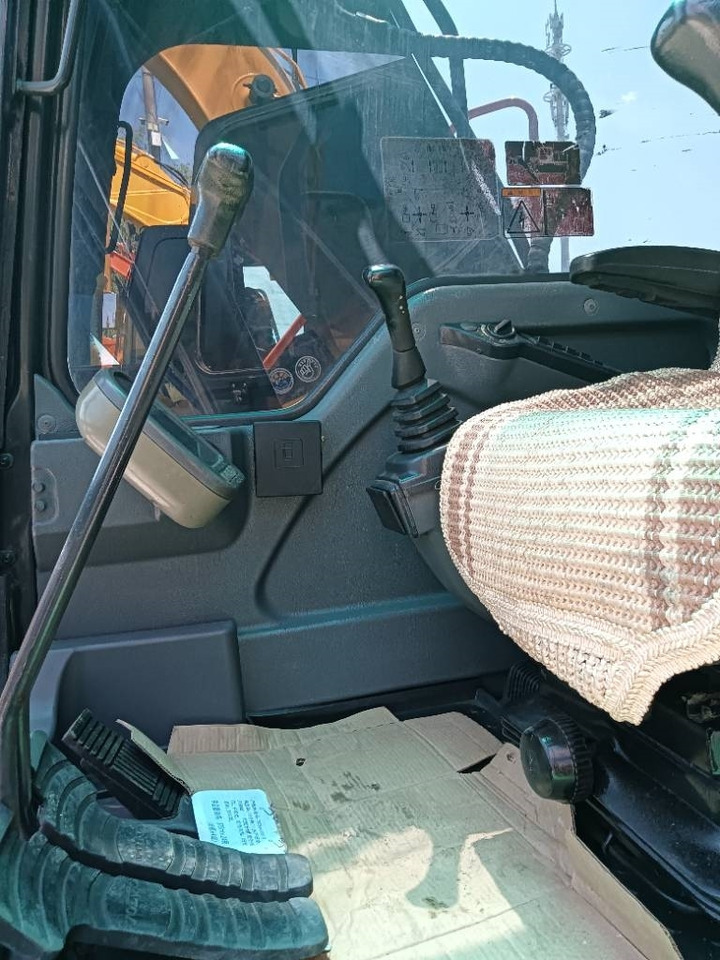 Volvo EC 140 B - 履带式挖掘机:图5 Volvo EC 140 B - 履带式挖掘机:图5